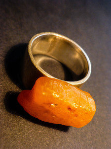 Eckhard Berger Schmuck Ring Bernstein